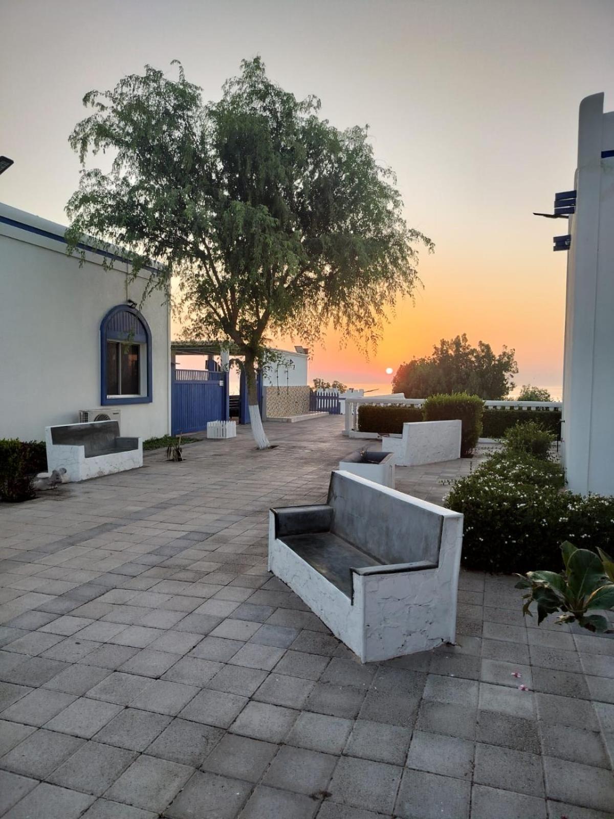 Al-ashkhara شاطئ الأشخرة Resort